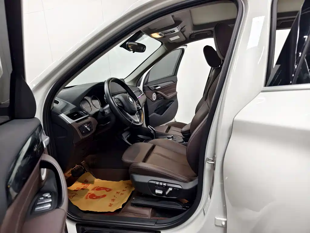 BMW X1 2022 sDrive20Li Fashion Model купить на сайте DeffCars