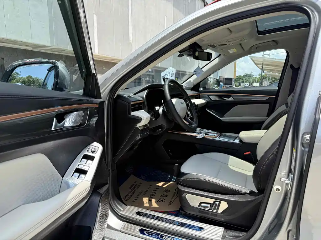 Haval First Love 2021 1.5T Automatic Senior Edition купить на сайте DeffCars