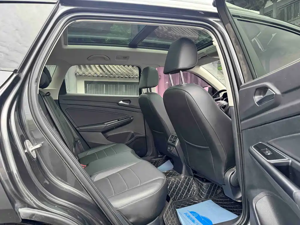 JETTA VS7 2021款 黑锋版 1.4T 自动悦享版 купить на сайте DeffCars