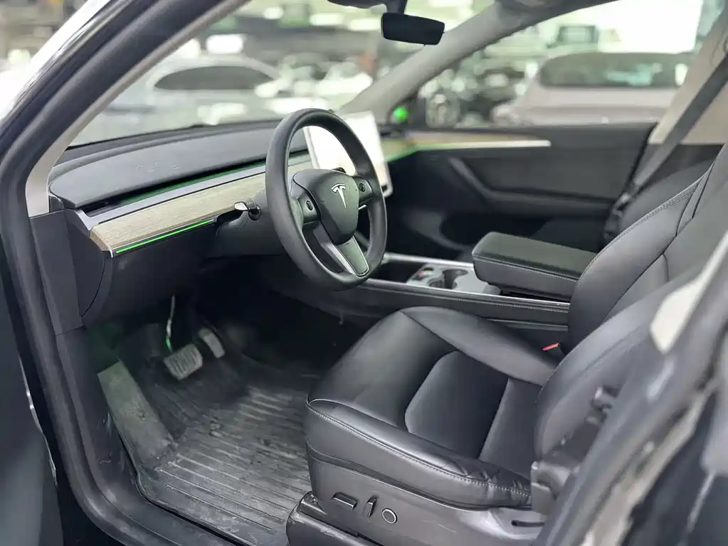 Model Y 2022 facelift rear-wheel drive version купить на сайте DeffCars