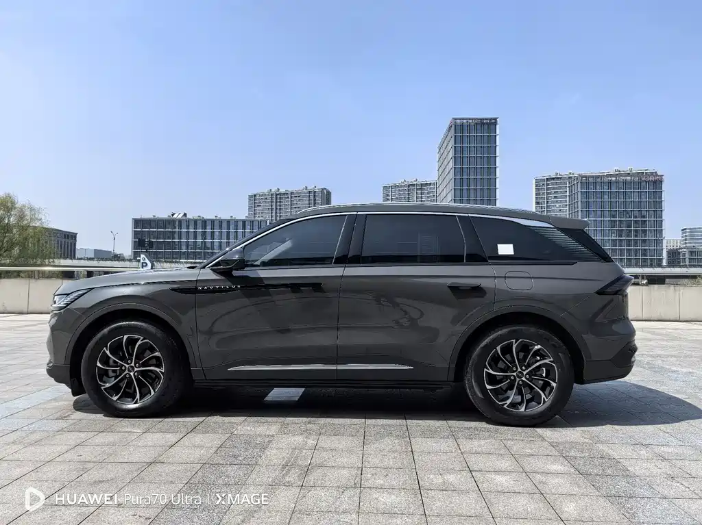 Voyager 2025 2.0T four-wheel drive exclusive edition купить на сайте DeffCars