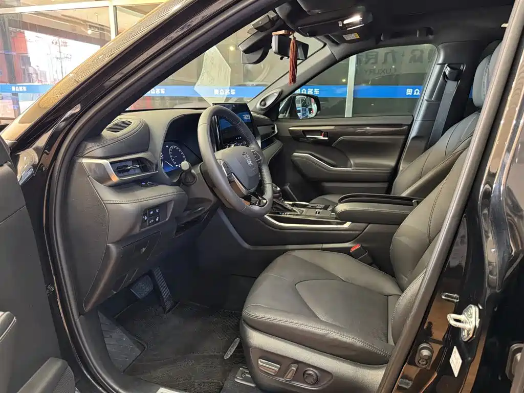 Crown Lufang 2022 2.5L HEV four-wheel drive flagship version купить на сайте DeffCars