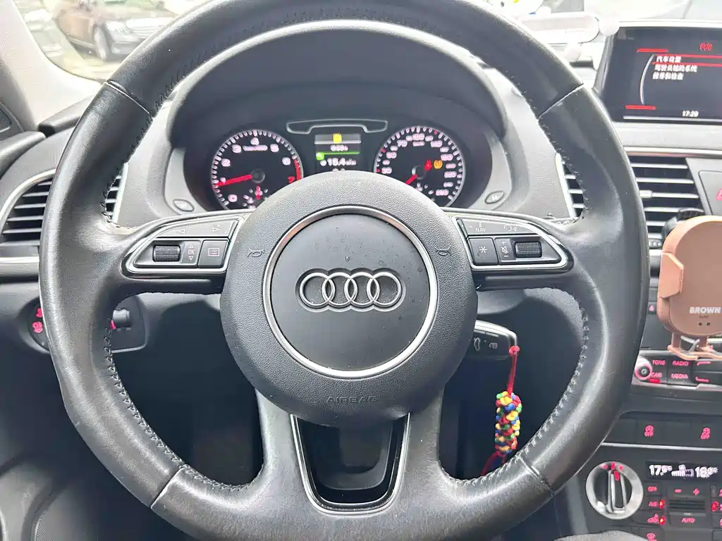 Audi Q3 2015 35 TFSI quattro technology купить на сайте DeffCars