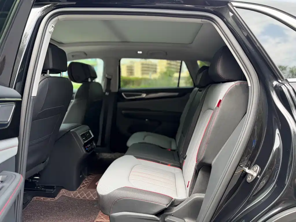 Touron 2024 Touron X 380TSI four-wheel drive luxury version купить на сайте DeffCars