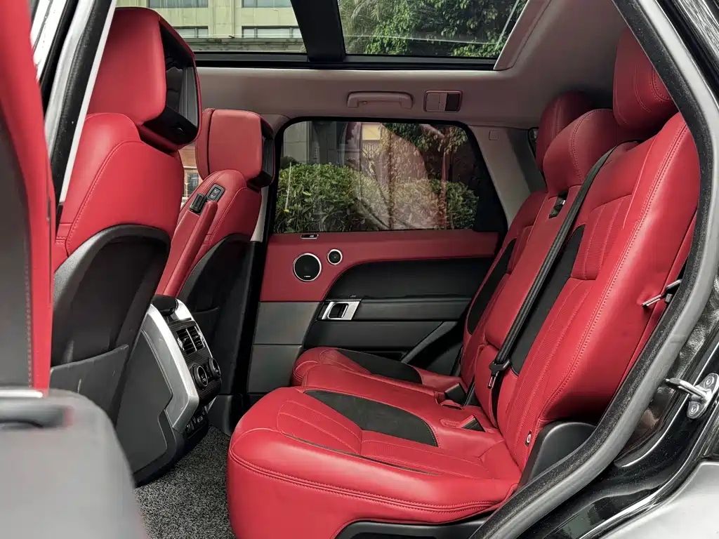 Range Rover Sport 2021 3.0 L6 Black Edition купить на сайте DeffCars