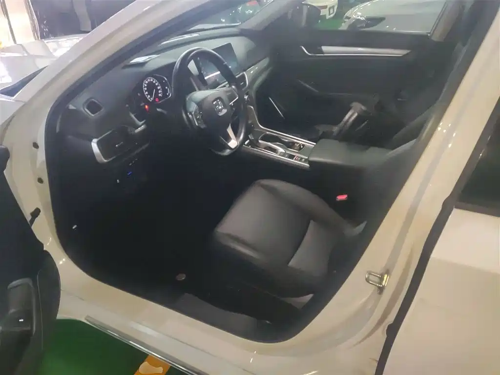Accord 2022 260TURBO Deluxe Edition купить на сайте DeffCars