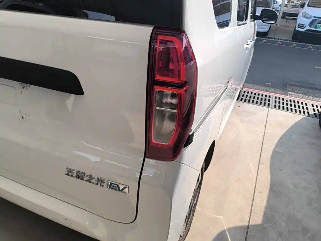Wuling Zhiguang New Energy 2025 305km Enterprising Type купить на сайте DeffCars