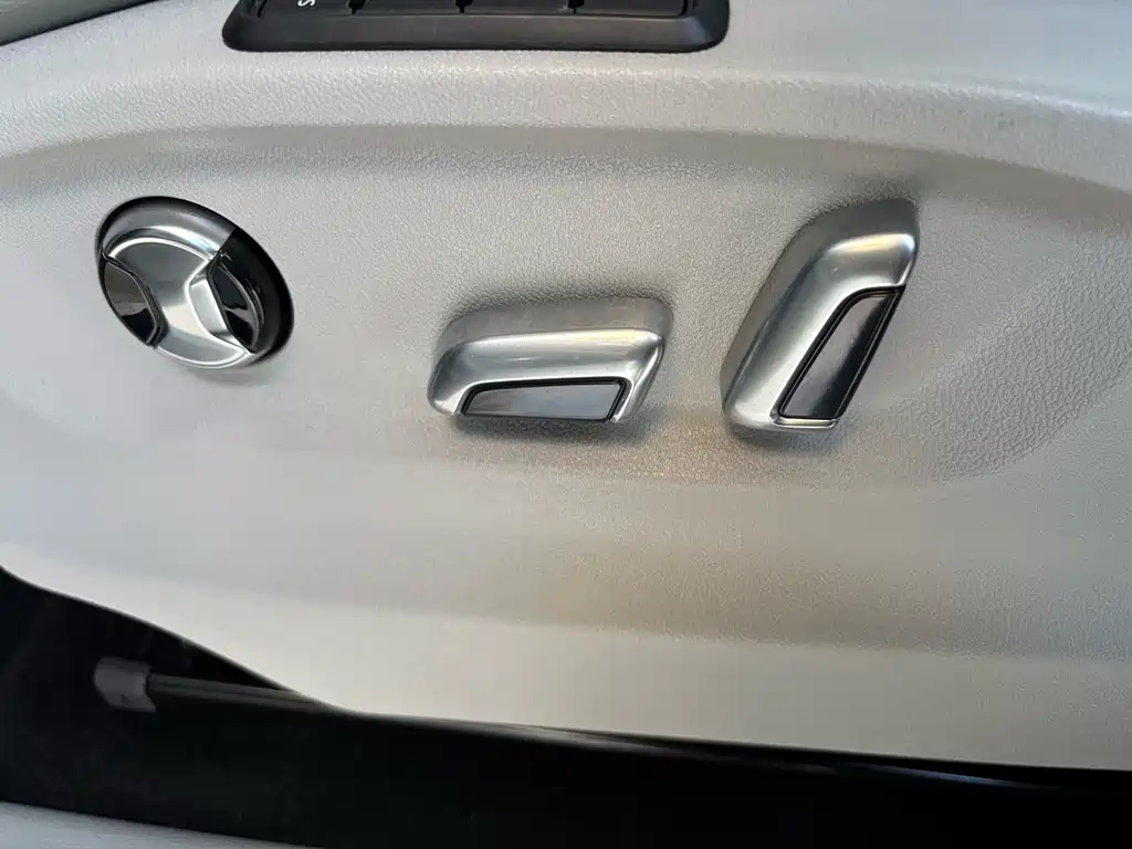 Touron 2022 380TSI four-wheel drive luxury version купить на сайте DeffCars