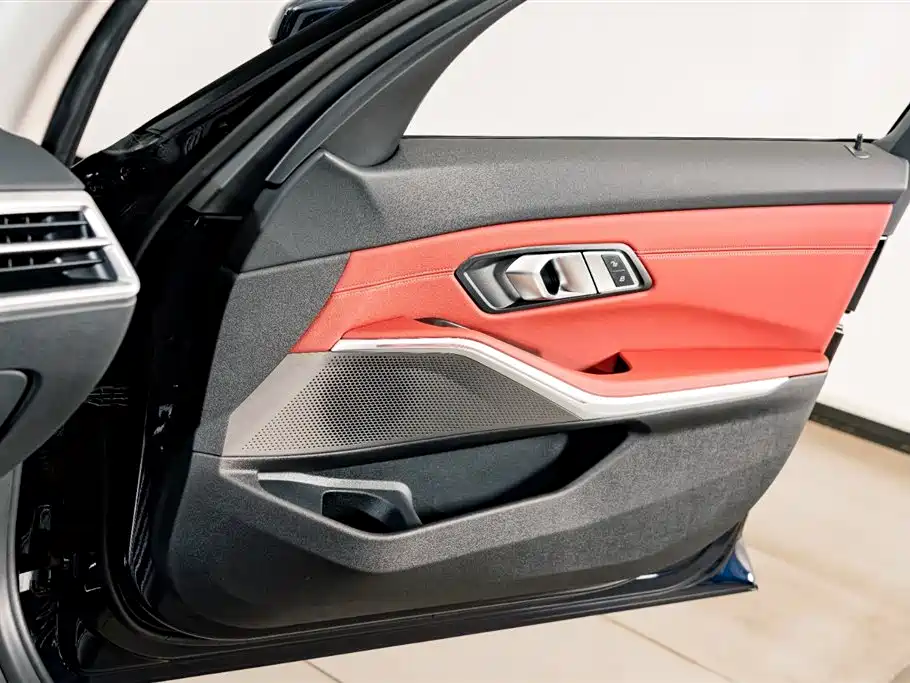 BMW 3 Series 2025 325Li M Sports Package купить на сайте DeffCars