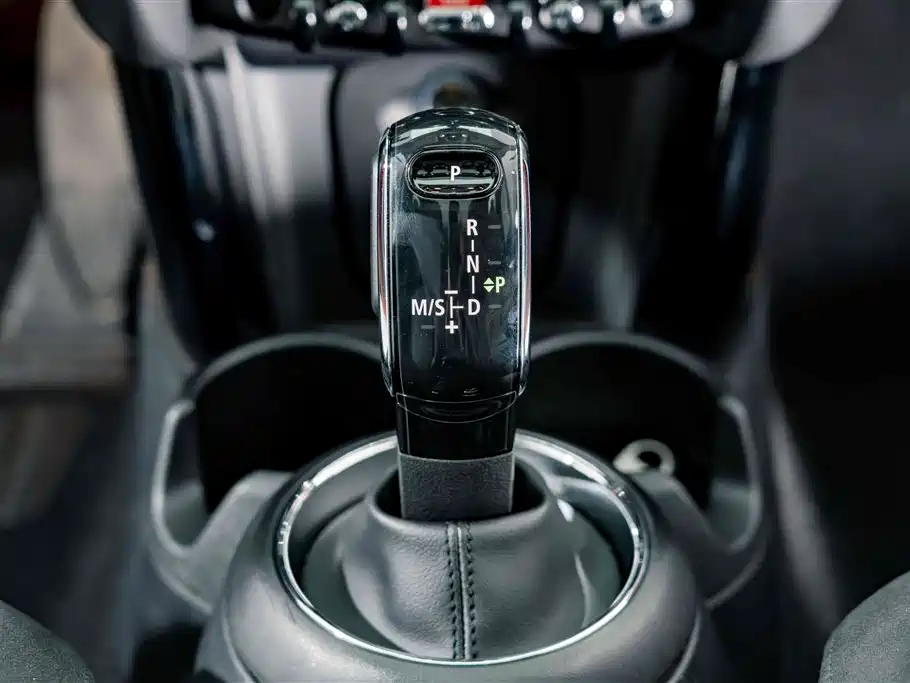 Mini 2020款 1.5T COOPER 五门日不落红限量版 купить на сайте DeffCars