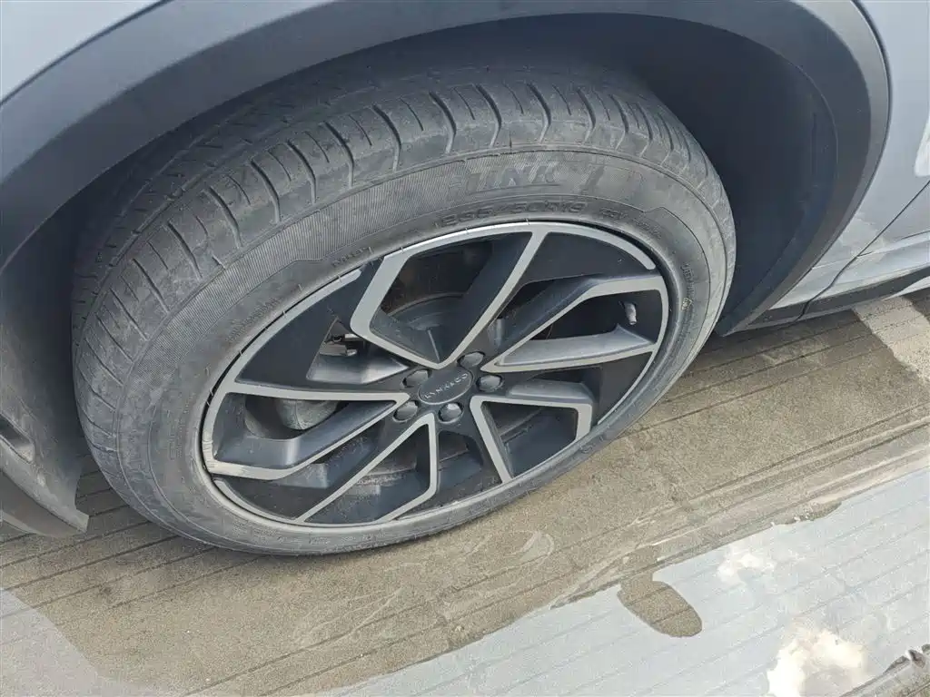Lynk & Co 01 2023 1.5TD EM-F AM купить на сайте DeffCars