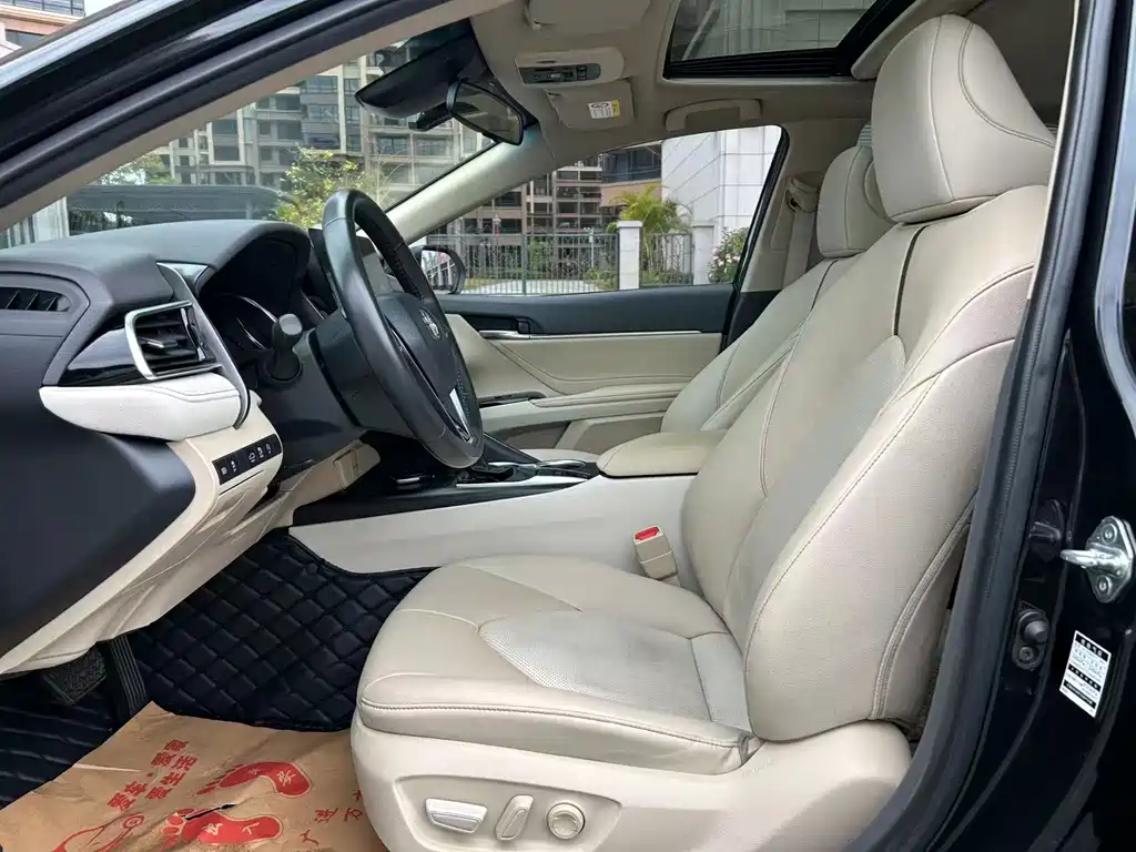 Camry 2021 2.0G Deluxe Edition купить на сайте DeffCars