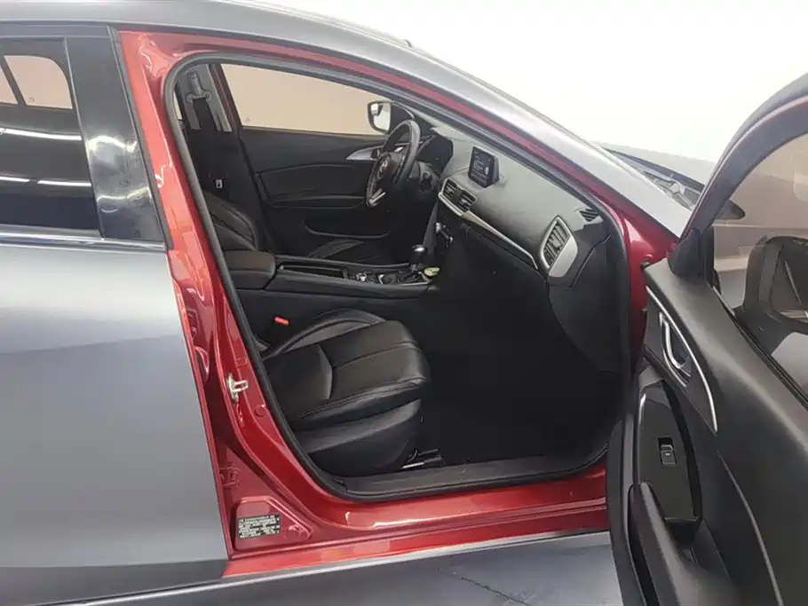 Mazda3 Angkesela 2019 Cloud Control Edition Sedan 1.5L Automatic Luxury Type National V купить на сайте DeffCars