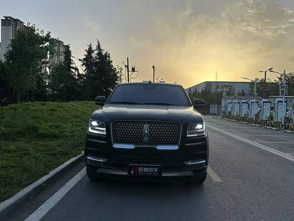 Navigator 2019 3.5T Honor Edition National VI купить на сайте DeffCars