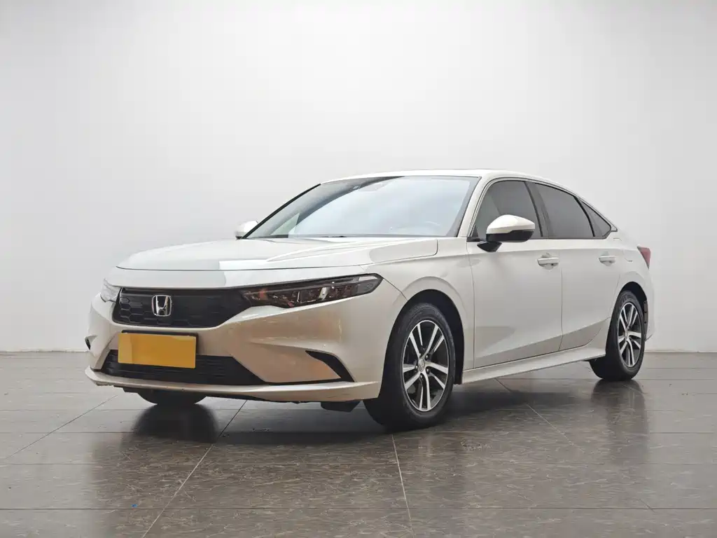 Model 2023 240TURBO CVT Leading Edition купить на сайте DeffCars