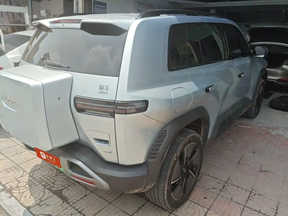 Titanium 3 2025 501KM four-wheel drive Ultra version купить на сайте DeffCars