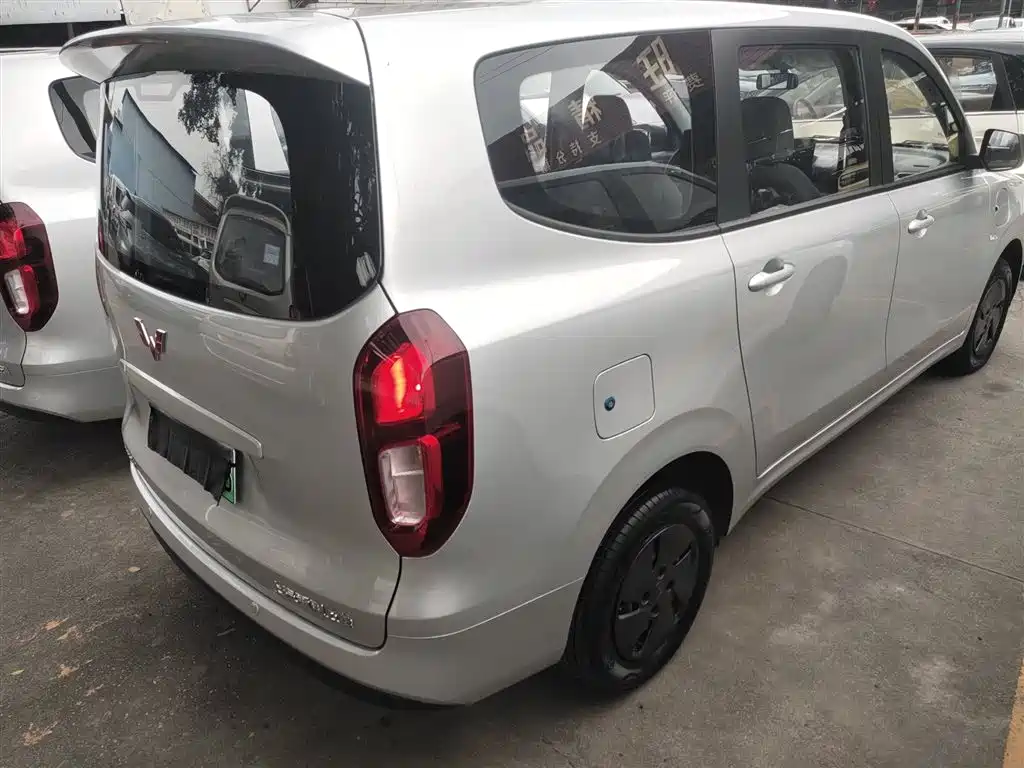 Wuling Hongguang New Energy 2025 Extended Range Hybrid 50KM Comfort Type купить на сайте DeffCars