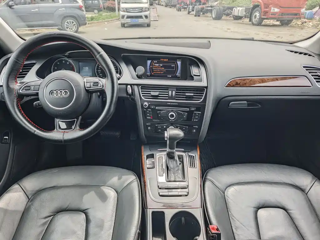 Audi A4L 2013 35 TFSI automatic comfort type купить на сайте DeffCars