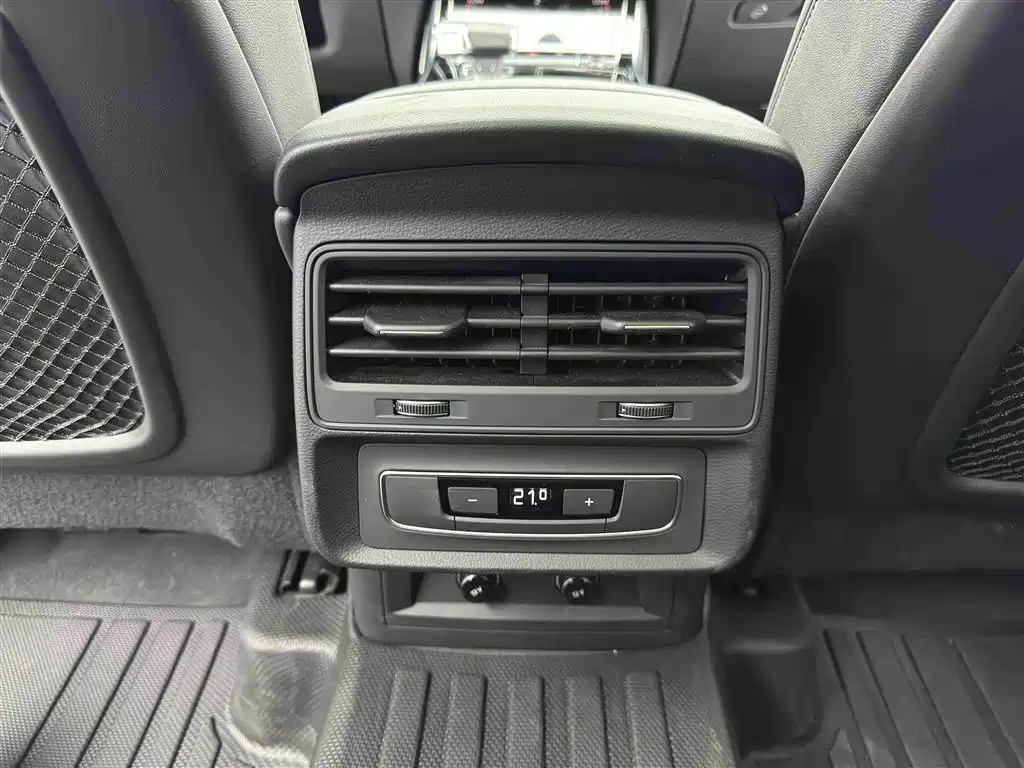 Audi Q7 2024 45 TFSI quattro S line Black Warrior купить на сайте DeffCars