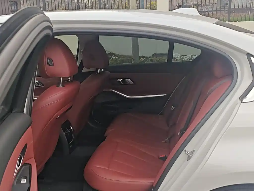 BMW i3 2025 eDrive 35 L купить на сайте DeffCars