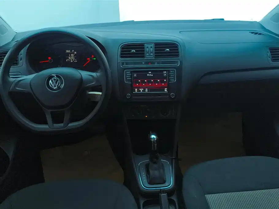 Polo 2018 1.5L automatic safe driving model купить на сайте DeffCars
