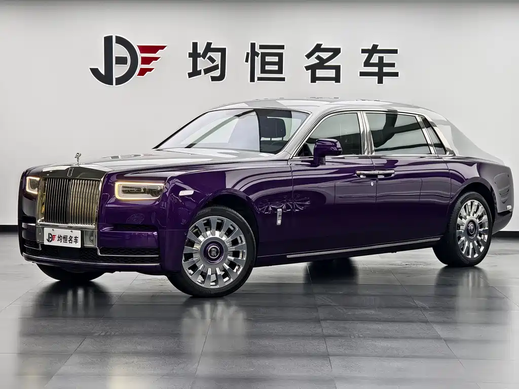 Phantom 2018 6.7T long wheelbase version купить на сайте DeffCars