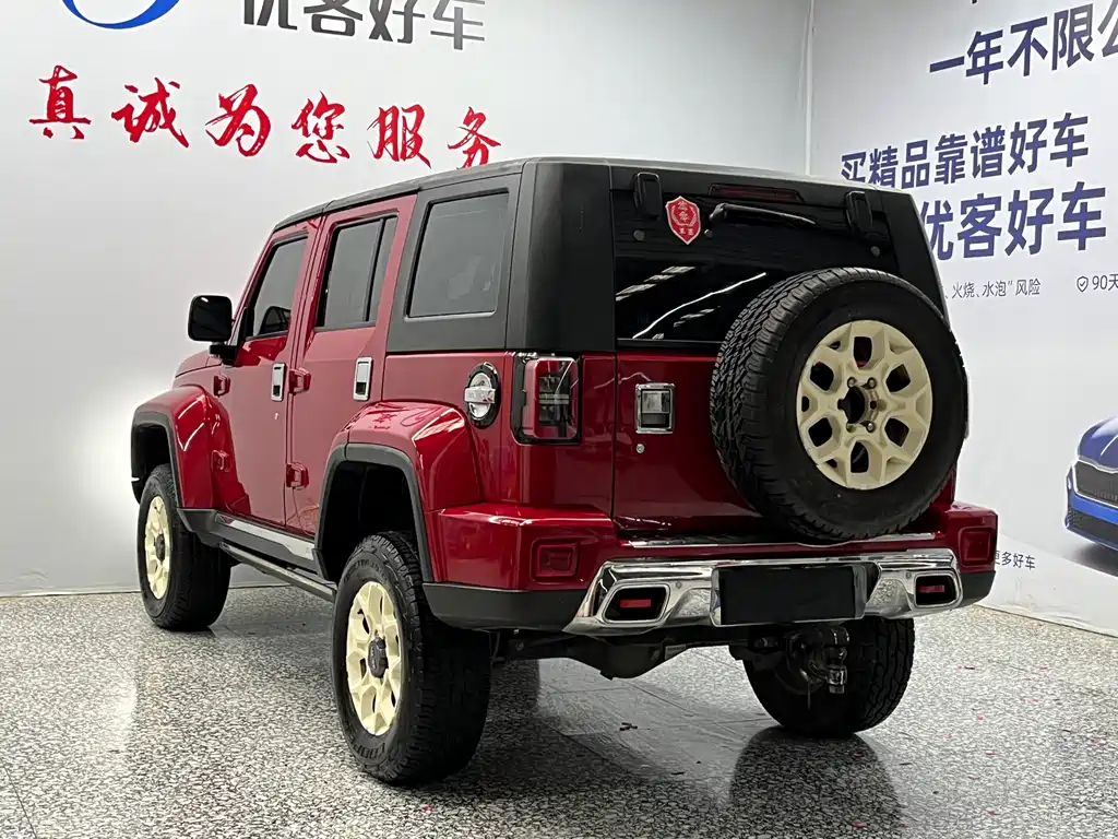 Beijing Off-Road BJ40 2018 PLUS 2.3T automatic four-wheel drive flagship version National V купить на сайте DeffCars