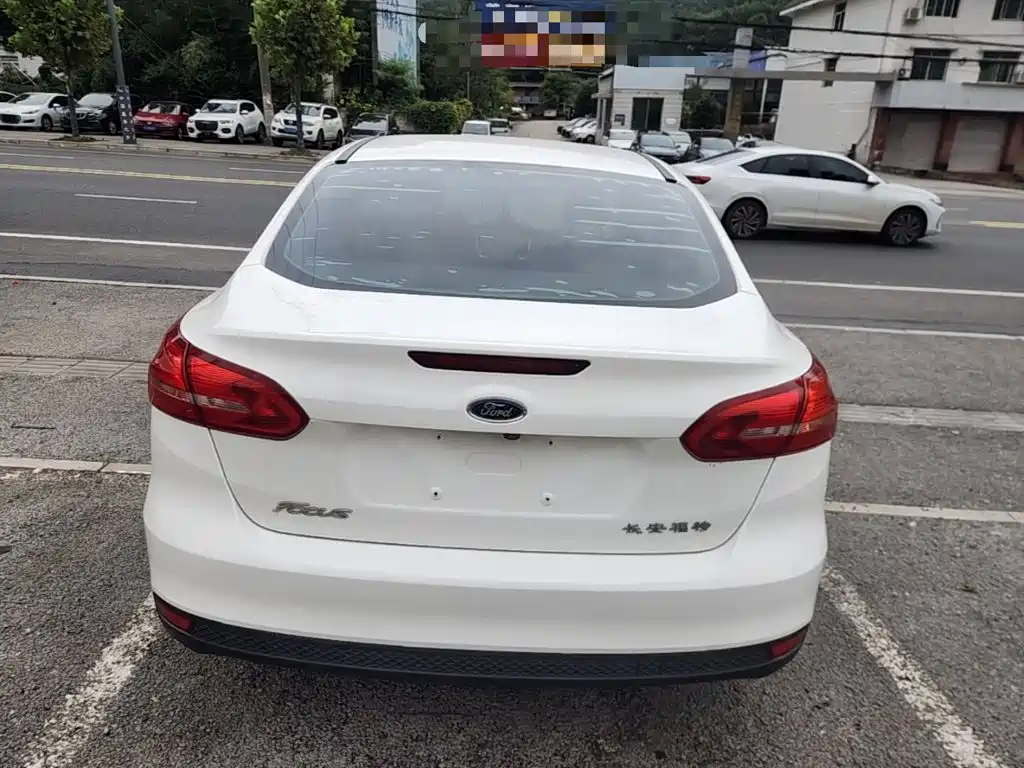Focus 2017 sedan 1.6L automatic comfort smart mobility version купить на сайте DeffCars
