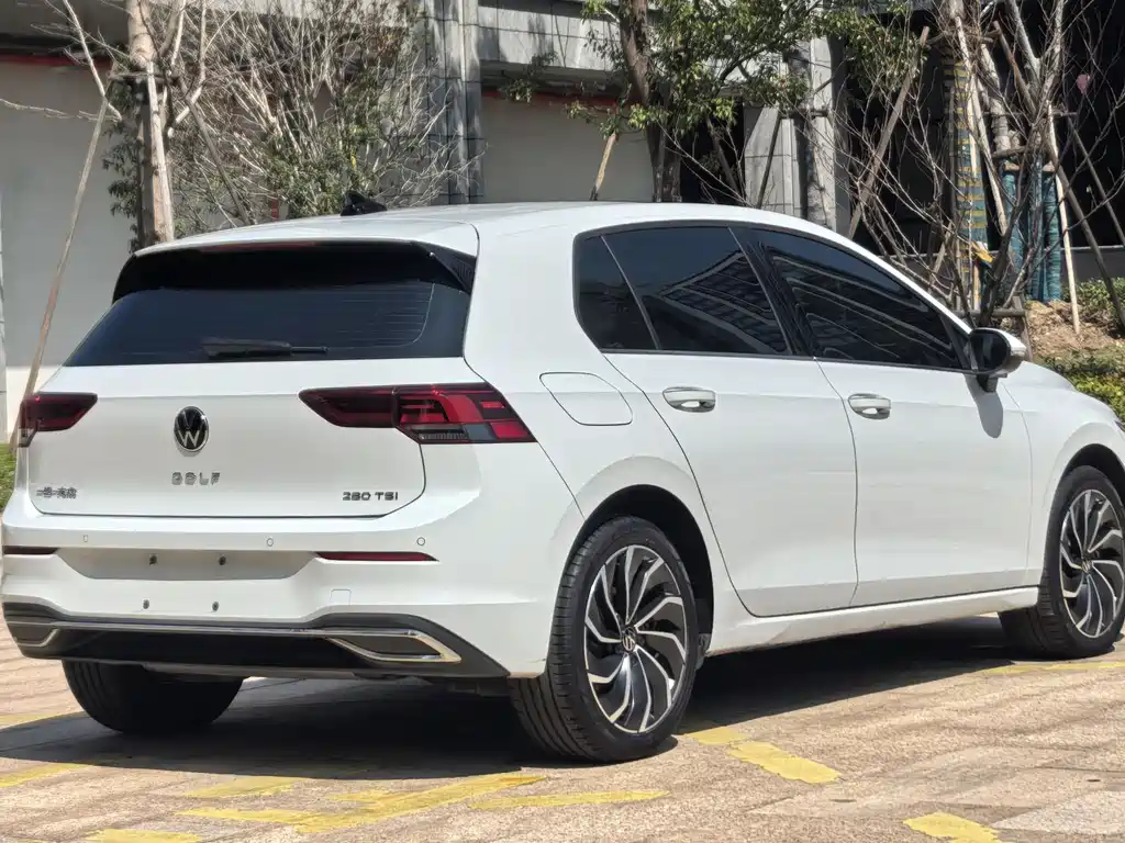 Golf 2023 280TSI DSG Pro купить на сайте DeffCars