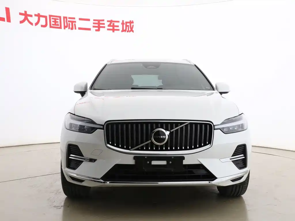 Volvo XC60 2024 B5 four-wheel drive Zhiyi Luxury Edition купить на сайте DeffCars