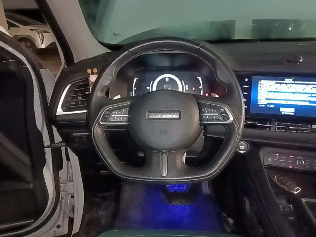 Haval F7 2019 2.0T four-wheel drive iYue National VI купить на сайте DeffCars