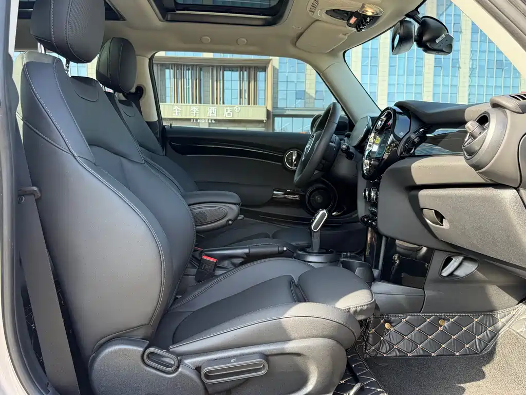 MINI 2023 1.5T COOPER Artist купить на сайте DeffCars