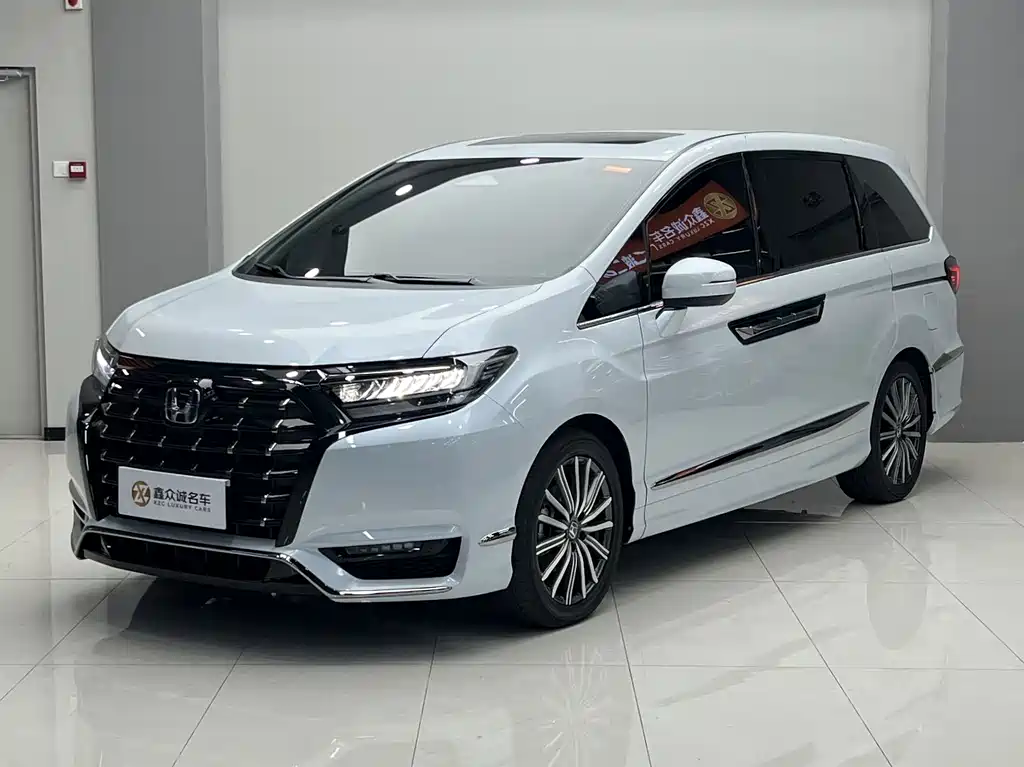 Alison 2024 2.0L e:HEV Deluxe Edition купить на сайте DeffCars