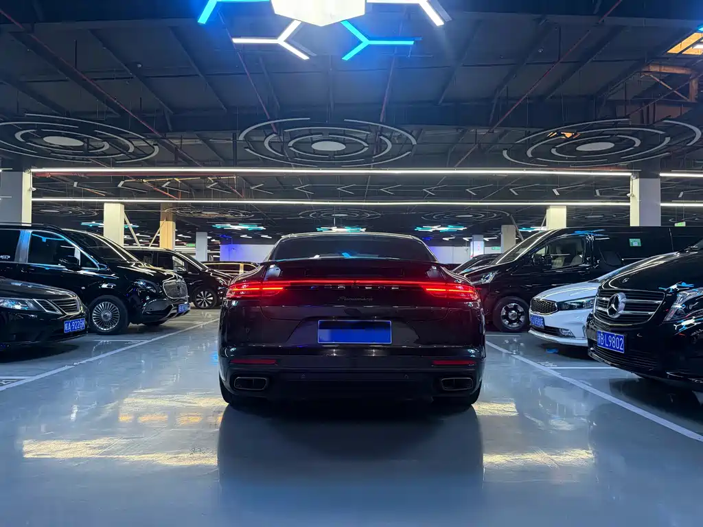Panamera 2019 Panamera Executive Extended Edition 2.9T купить на сайте DeffCars