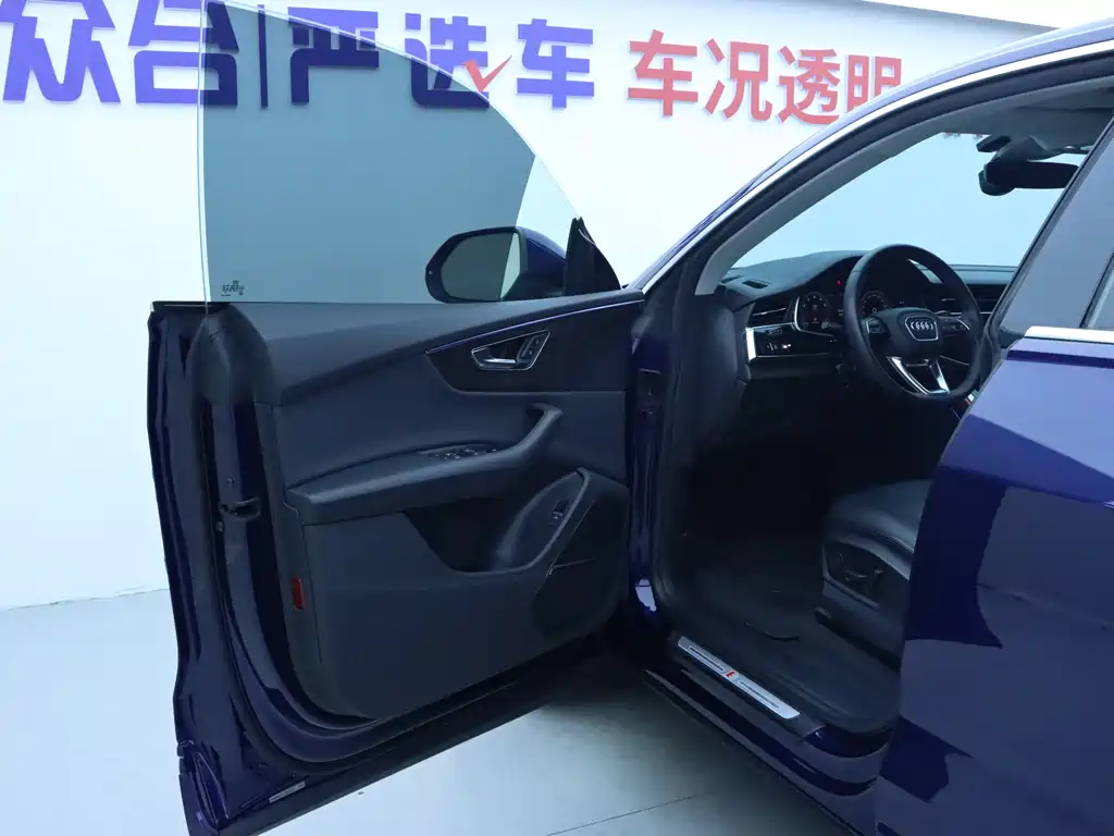 Audi Q8 2019 55 TFSI luxury and dynamic model купить на сайте DeffCars