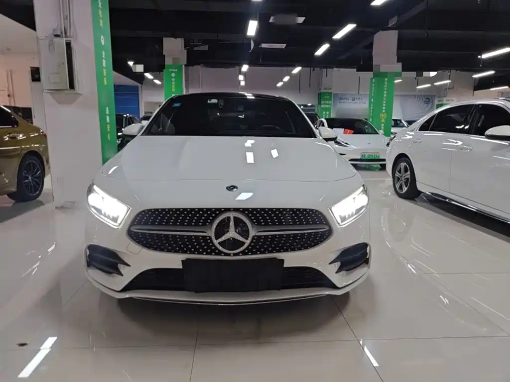 Mercedes-Benz A-Class 2020 A 200 L Sports Sedan купить на сайте DeffCars