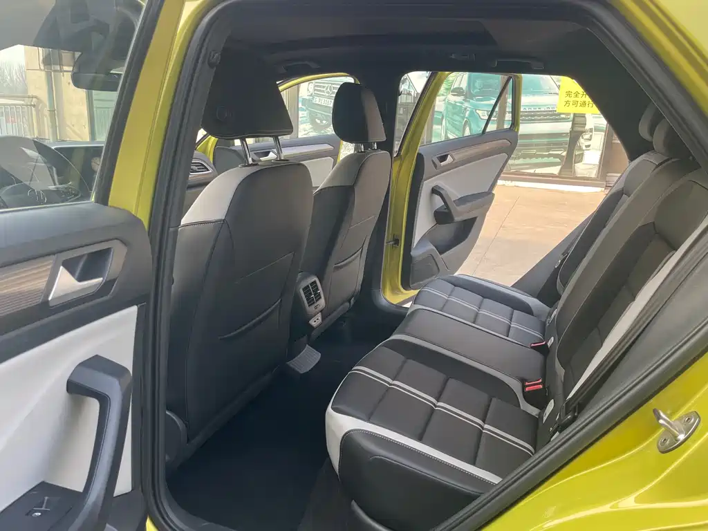 T-ROC 2023 300TSI DSG two-wheel drive Chenguang version купить на сайте DeffCars