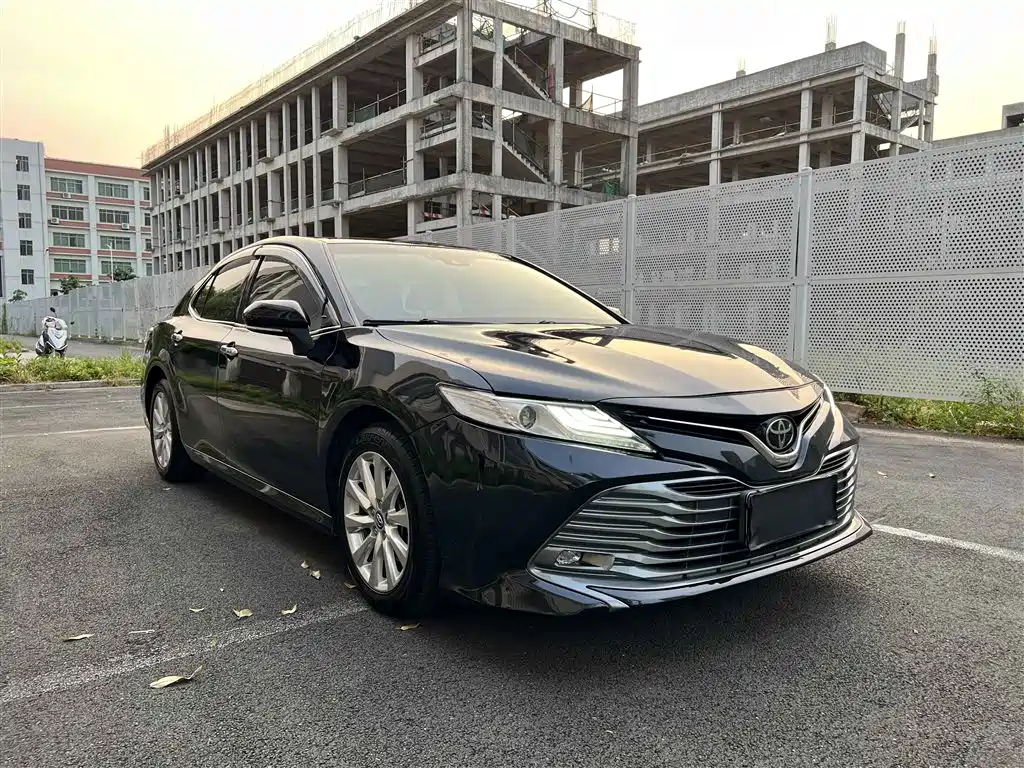 Camry 2021 2.0G Deluxe Edition купить на сайте DeffCars