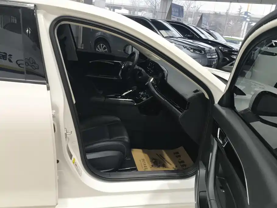 Pentium B70 2022 third generation 1.5T automatic enjoyment model купить на сайте DeffCars