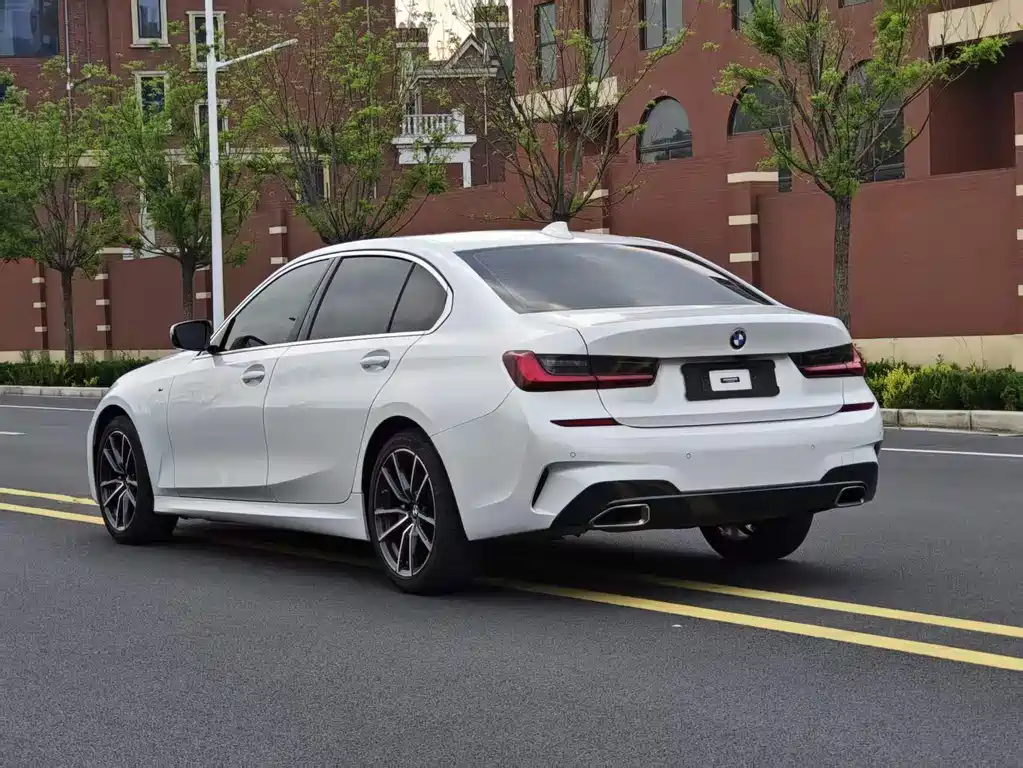 BMW 3 Series 2022 325i M Sports Package купить на сайте DeffCars