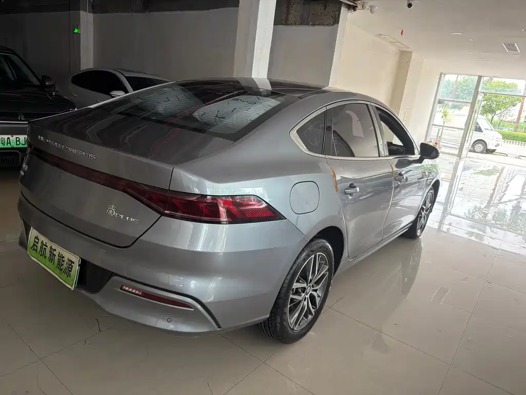Qin PLUS 2023 Champion Edition DM-i 55KM Leading Type купить на сайте DeffCars