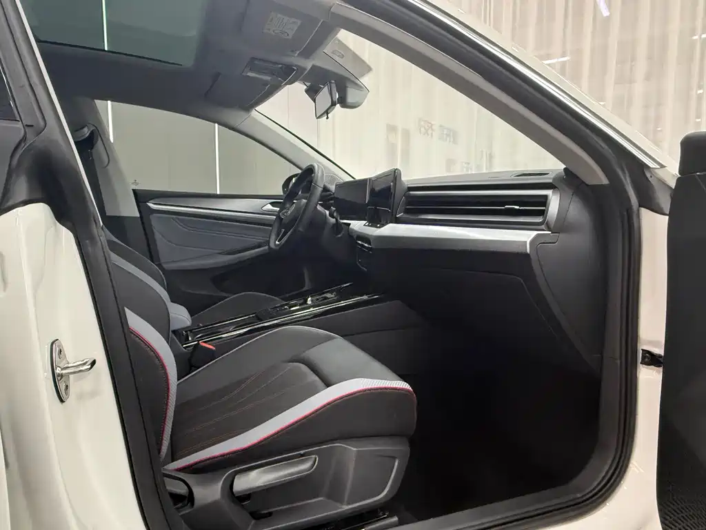 Lingdu 2023 Lingdu L 280TSI DSG Hot Edition купить на сайте DeffCars