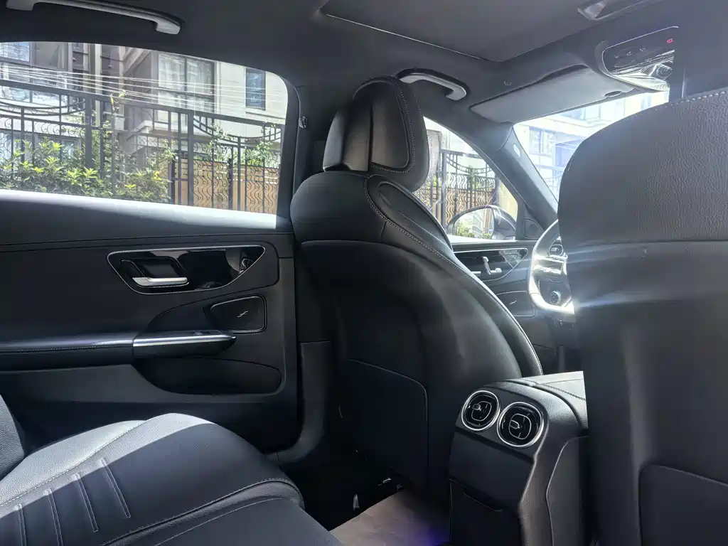 Mercedes-Benz C-Class 2023 C 200 L Sports Edition купить на сайте DeffCars