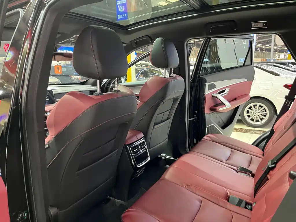 Jietu X70 PLUS 2023 model 1.5T DCT Ziqiang PRO 5 seats купить на сайте DeffCars