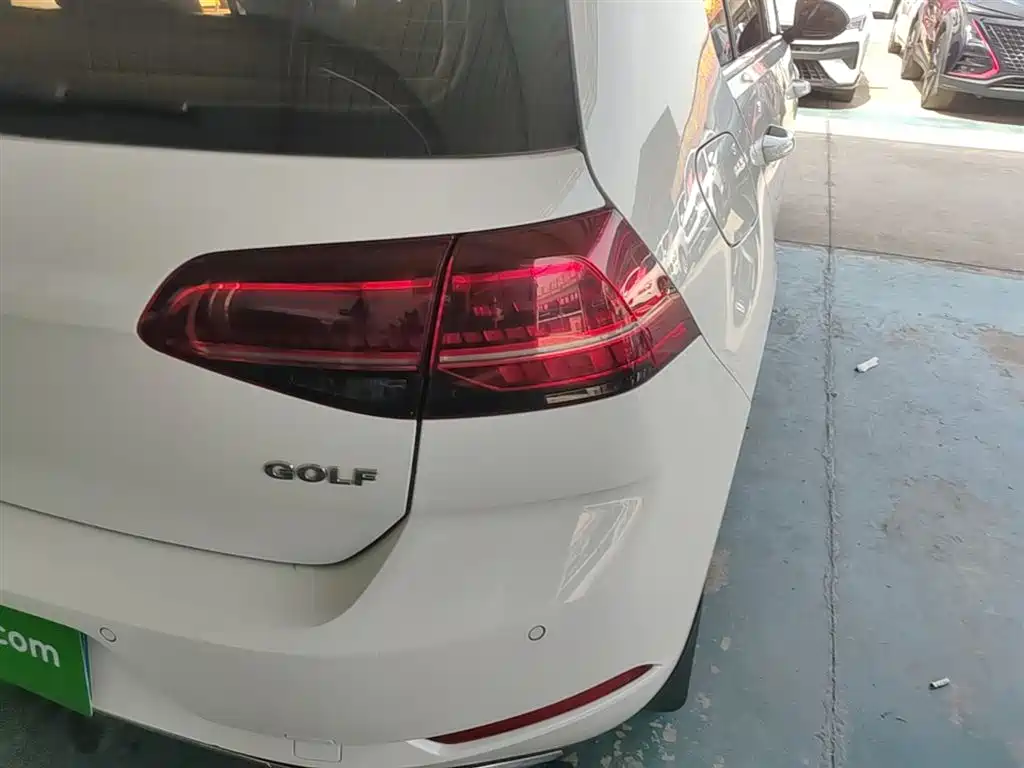 Golf 2018 230TSI automatic luxury model купить на сайте DeffCars