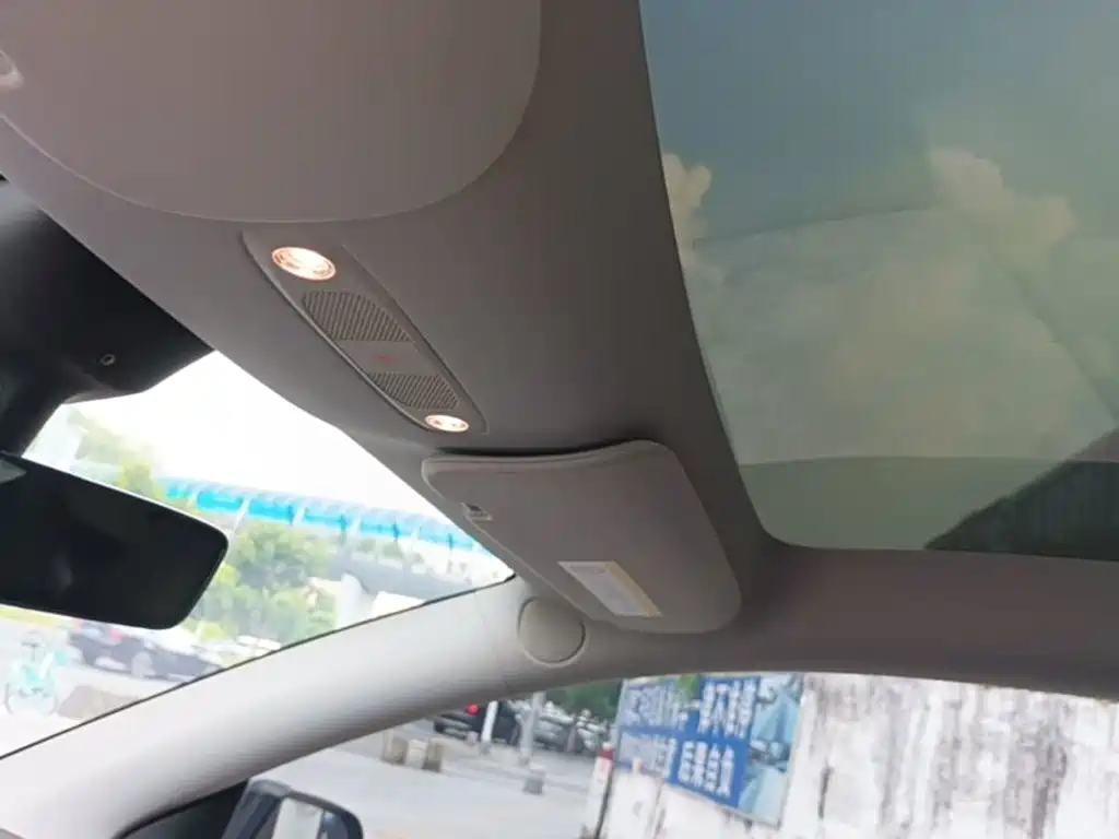 Model Y 2022 facelift rear-wheel drive version купить на сайте DeffCars