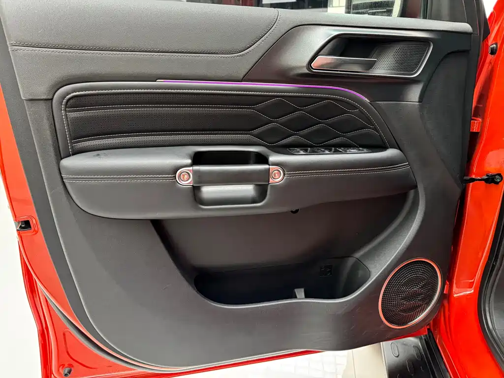 Tank 300 2023 Off-Road Version 2.0T Challenger купить на сайте DeffCars