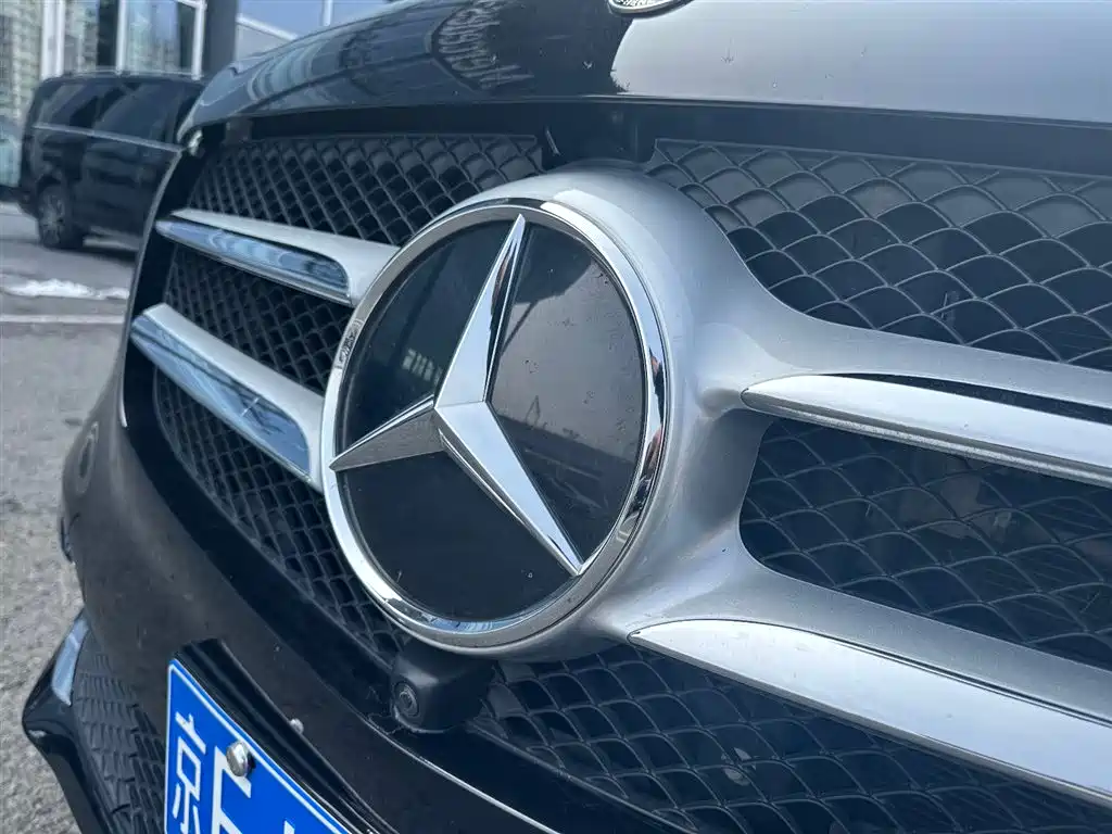 Mercedes-Benz V-Class 2022 V 260 Premium Edition купить на сайте DeffCars