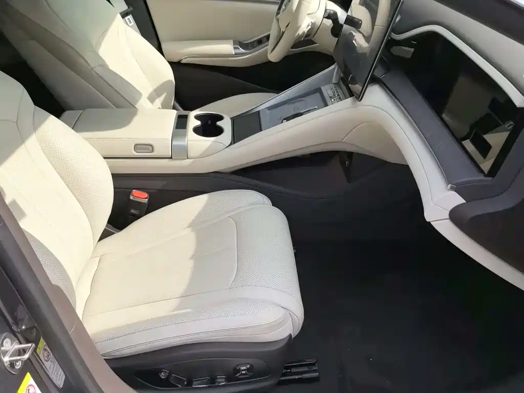 Denza Z9 2024 1100km four-wheel drive Pro version купить на сайте DeffCars