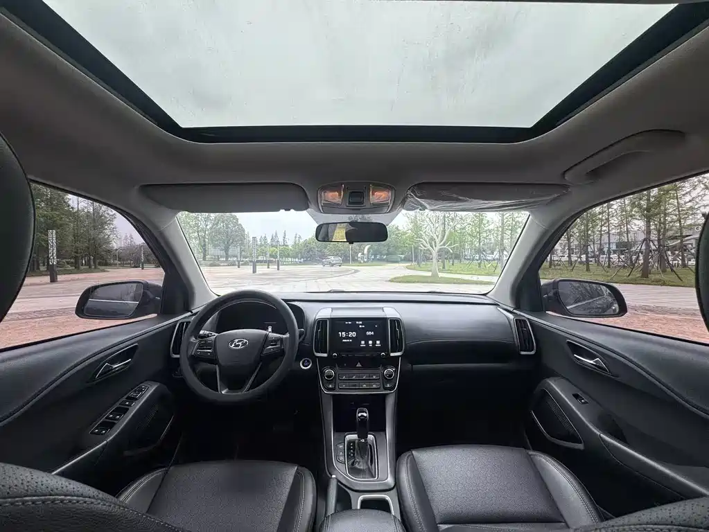 Beijing Hyundai ix35 2019 2.0L automatic two-wheel drive Zhiyong·Enjoy Edition National VI купить на сайте DeffCars